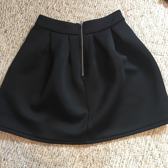 Francesca’s brand new skirt - Picture 4 of 4